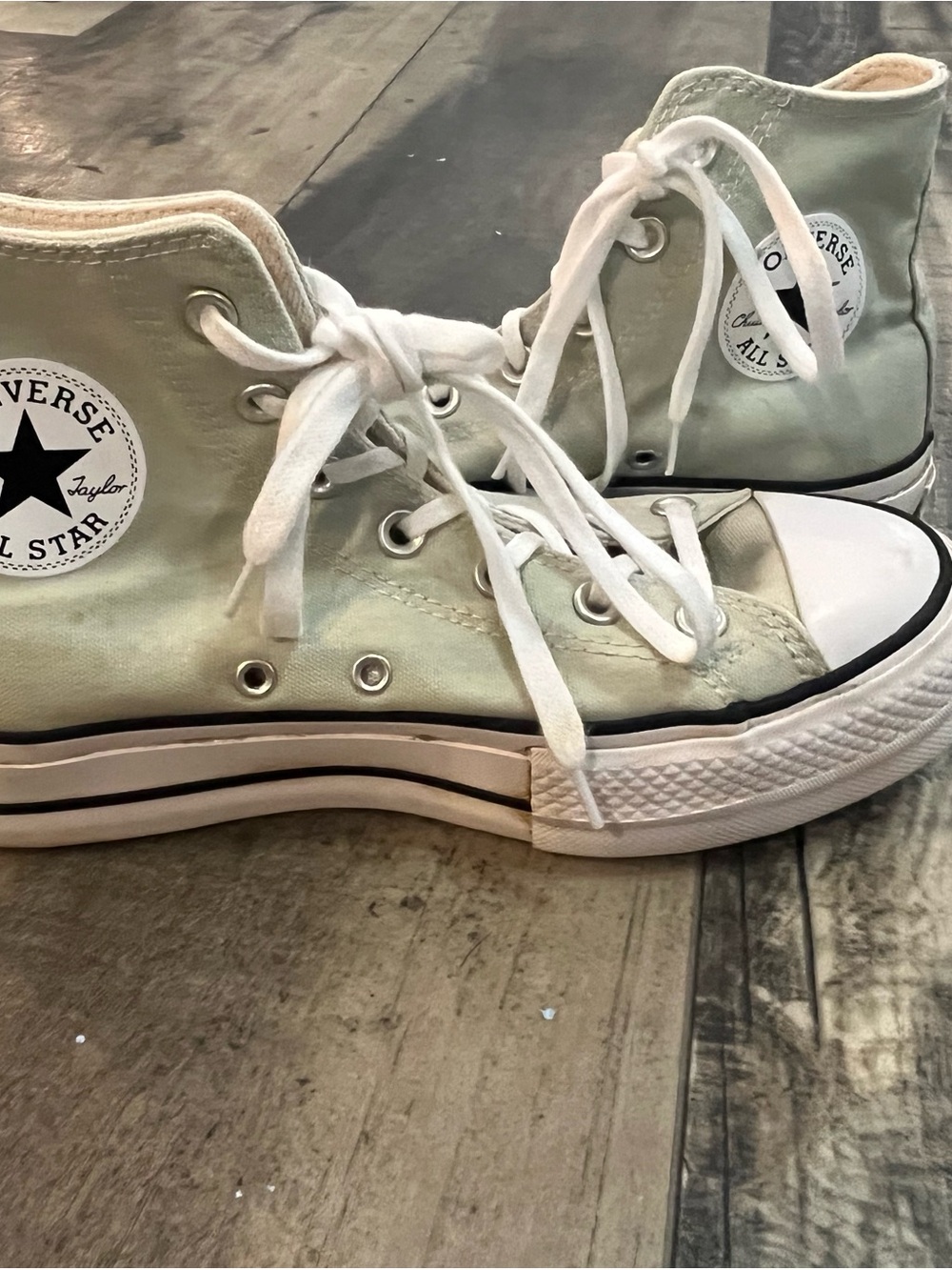 Converse Chuck Taylor All Star Lift Platform high top women’s size 8 Mint Green